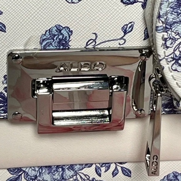 Aldo 🎁 NWT White and Blue Crossbody Bag with Porcelain Print🎁 Gift Ready - Picture 4 of 8